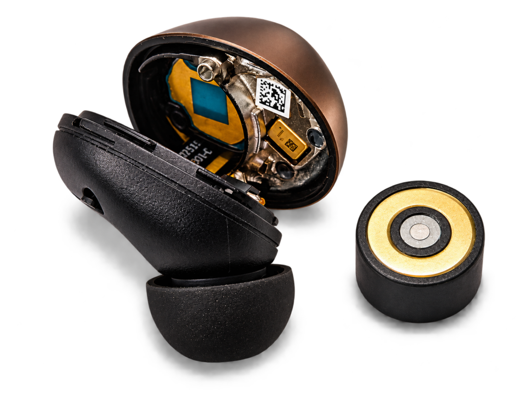 Sennheiser Momentum 5 auricolare aperto con batteria rimossa